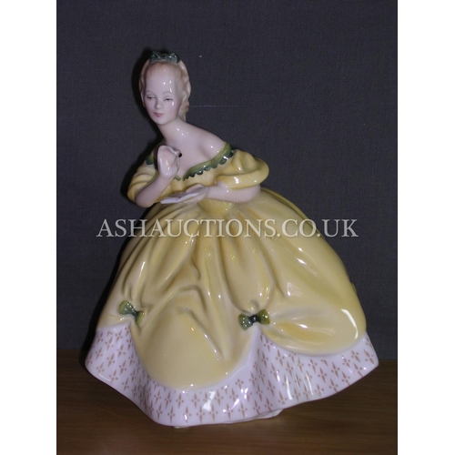 331 - ROYAL DOULTON 19.7cm FIGURINE 