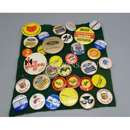 372 - TRACTOR BADGES (30+)