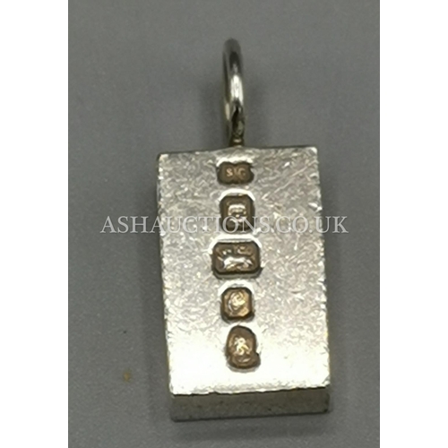 423 - PRESENTED AS A 1/2 OUNCE SILVER (Hallmarked) PENDANT