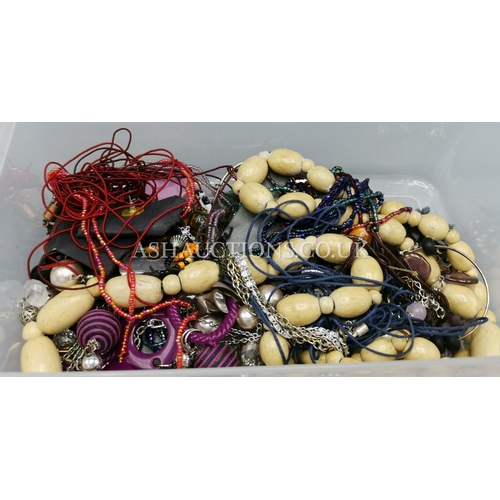 257 - BOX CONTAINING A Qty Of COSTUME JEWELLERY