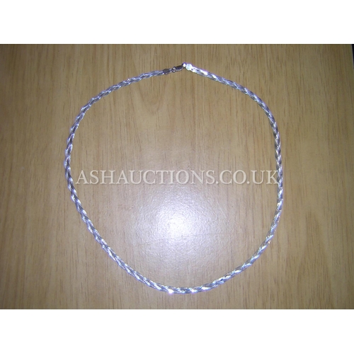 320 - PRESENTED AS A SILVER (925) PLATT NECKLACE