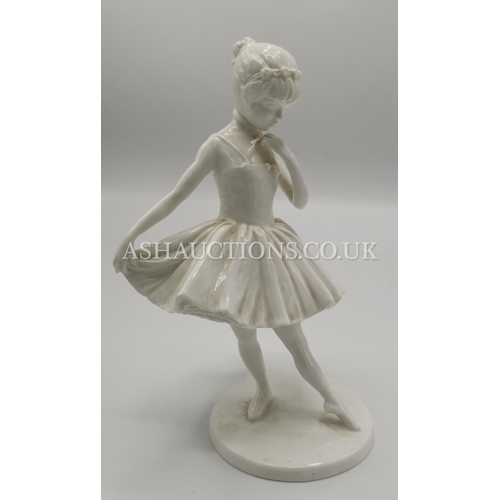 1003 - COALPORT 19.1cm CHARACTER FIGURINE 