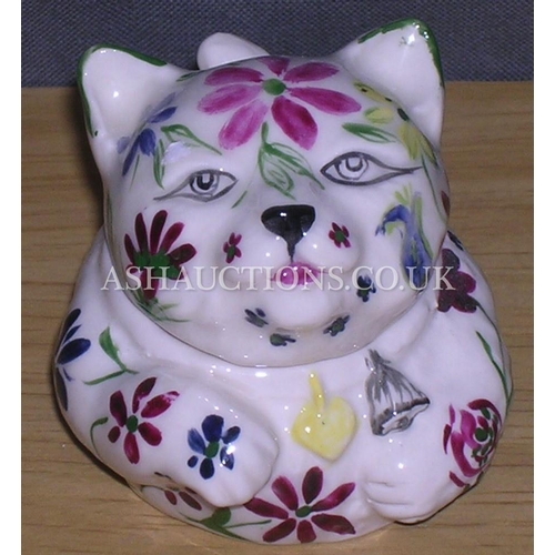 841 - KEVIN FRANCIS CAT FACE POT