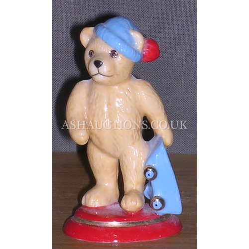 848 - HARLEQUIN DAYS Small MODEL OF A TEDDY BEAR