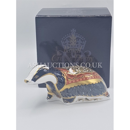 875 - ROYAL CROWN DERBY CHINA PAPERWEIGHT 