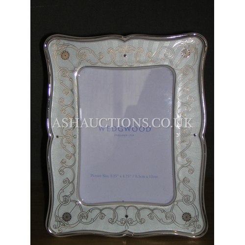 948 - WEDGWOOD CHINA PHOTOFRAME