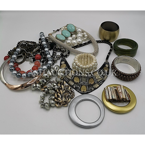 115 - MIXED LOT OF INDIAN JEWELLERY To Include BRACELETS (10),NECKLACES (2),RINGS (3),EARRINGS