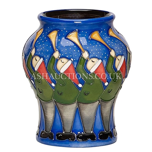 247 - MOORCROFT H 7.50 x W 7.00 x D 7.00 cm VASE (Shape No 146/3) 