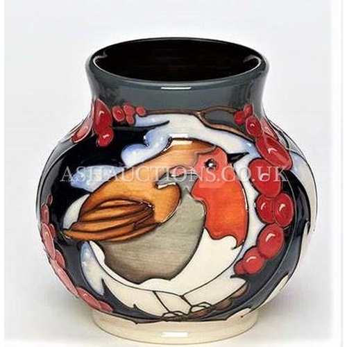 250 - MOORCROFT 7.5cm VASE ( 914/3 ) 