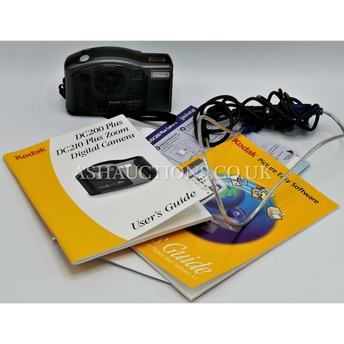 432 - KODAK DC200 Plus DIGITAL CAMERA WITH LEADS USER GUIDES,Etc