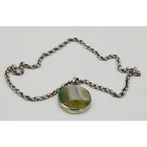 1213 - PRESENTED AS A SILVER (925) NECK CHAIN With AGATE PENDANT  (Weight 29.7 Grams)