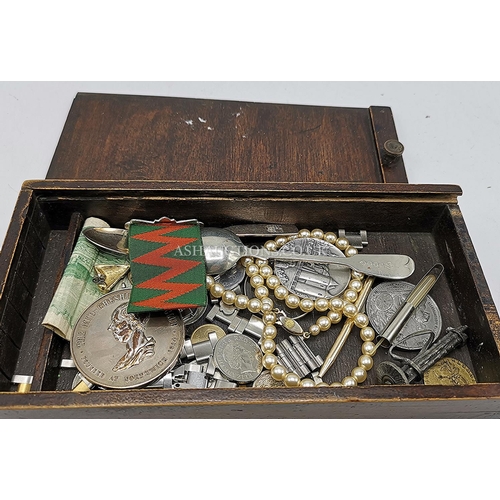 395 - BOX CONTAINING VARIOUS COINAGE,MEDALS,Etc