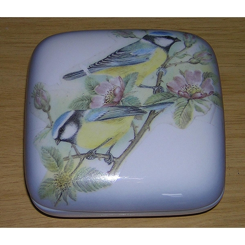 266 - GOEBEL LIDDED BIRD TRINKET BOX