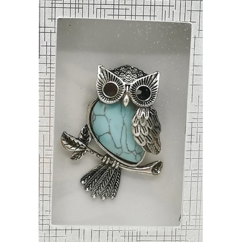 77 - TURQUOISE OWL BROOCH/PENDANT (Boxed)