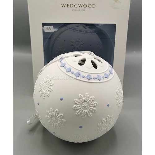 1063 - WEDGWOOD LARGE WHITE/ BLUE JASPER BALL CHRISTMAS DECORATION (Original Box)