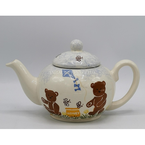 1092 - WINDERMERE SPONGEWARE TEAPOT IN THE TEDDY BEAR PICNIC DESIGN