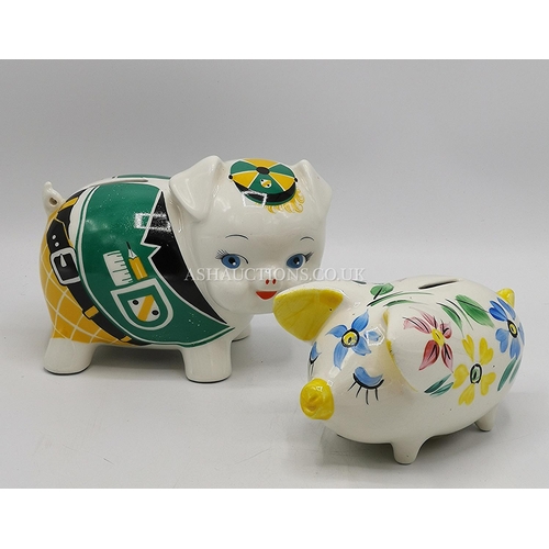 1213 - SADLER PIG MONEY BOX TOGETHER WITH AN ARTHUR WOODS PIG MONEY BOX