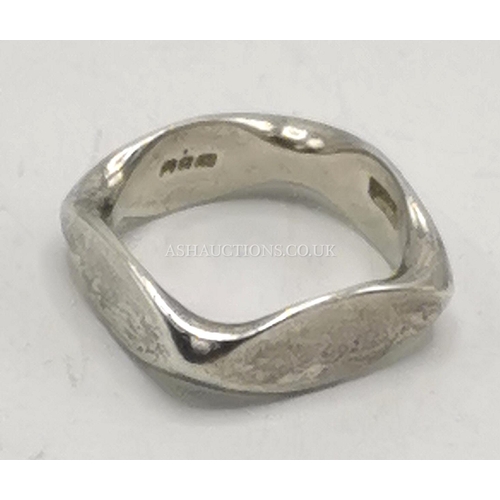 1220 - PRESENTED AS A SILVER (925) SQUARE RING (Size L/M , Weight 5.4 Grams)