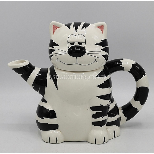 1228 - CERAMIC 18cm NOVELTY CAT TEAPOT