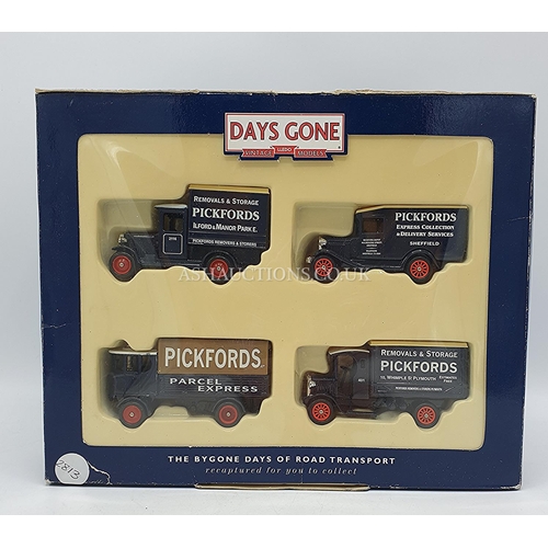 523 - DAYS GONE BY PICKFORDS LORRIES. 2001