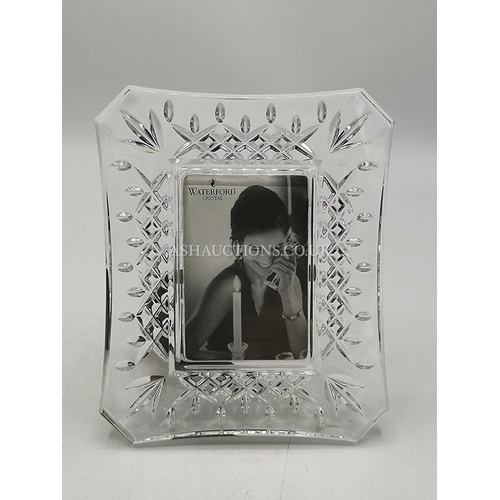 725 - WATERFORD CRYSTAL PHOTOFRAME (Size____11cm x 14cm____)