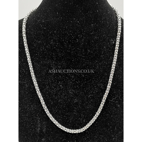 945 - PRESENTED AS AN INDIAN SILVER ROPE CHAIN