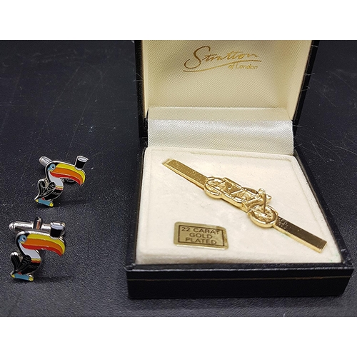 1150 - STRATTON 22ct GOLD PLATED TIE PIN TOGETHER WITH A PAIR OF GUINNESS CUFFLINKS