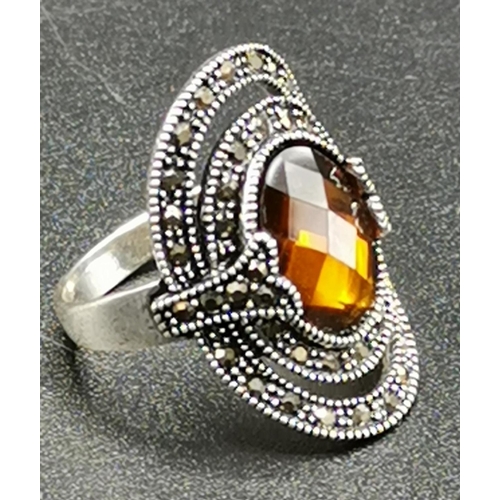 1200 - MARQUSITE/BROWN STONE SET DRESS RING (Size R/S,Weight 5.6 Grams)