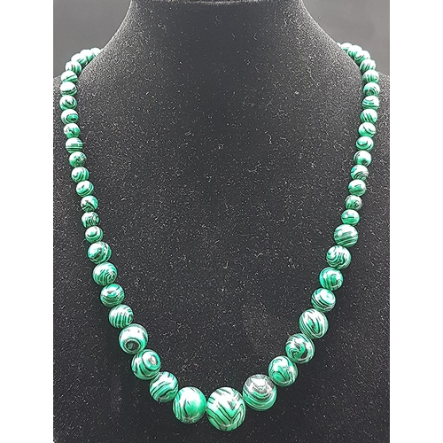 210 - MALACHITE 46cm NECKLACE