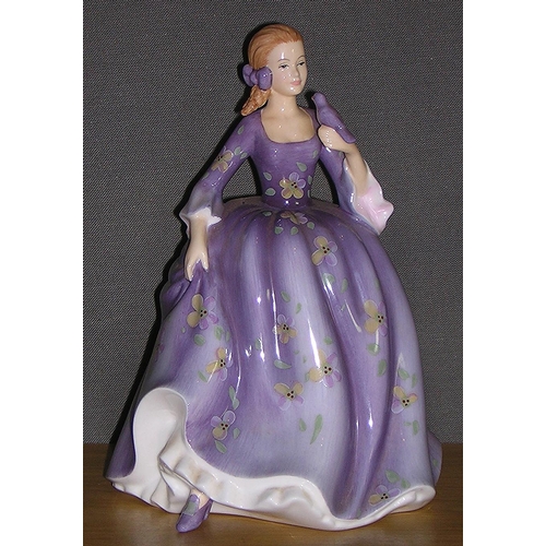 370 - ROYAL DOULTON 17.2cm FIGURINE 