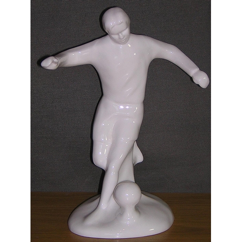 400 - ROYAL DOULTON Large 21cm CHARACTER FIGURINE 