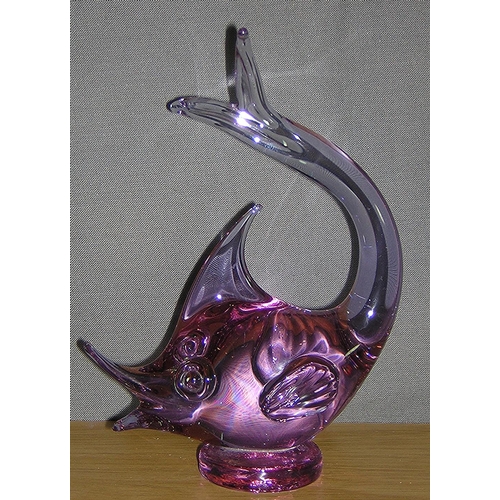 426 - MURANO GLASS MODEL OF A FISH (Please Note This LOT WILL NOT BE PACKED OR SHIPPED...PICK UP ONLY !!!!... 