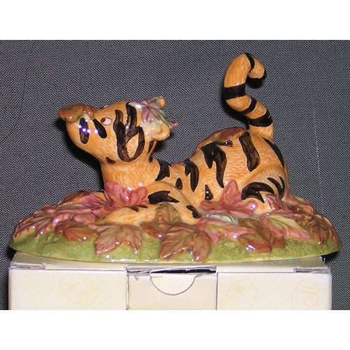 435 - ROYAL DOULTON WINNIE THE POOH CHARACTER FIGURINE 