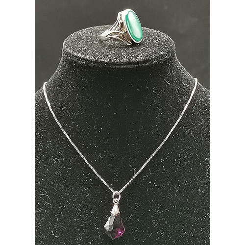 510 - PRESENTED AS A SILVER AMETHYST STONE SET PENDANT On A 20cm NECK CHAIN Plus GREEN AGATE STONE SET RIN... 