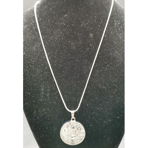 559 - ROSE QUARTZ TREE OF LIFE PENDANT On A 44cm NECK CHAIN (Total Weight 14.6 Grams (Boxed)