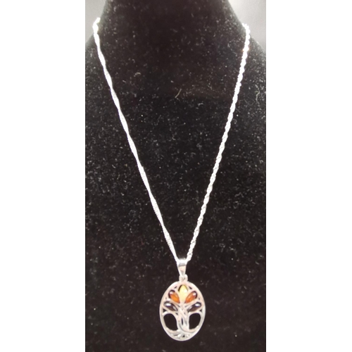 564 - BLACK AGATE TREE OF LIFE PENDANT ON A 40cm NECK  CHAIN Total Weight 4.2 Grams) (Boxed)