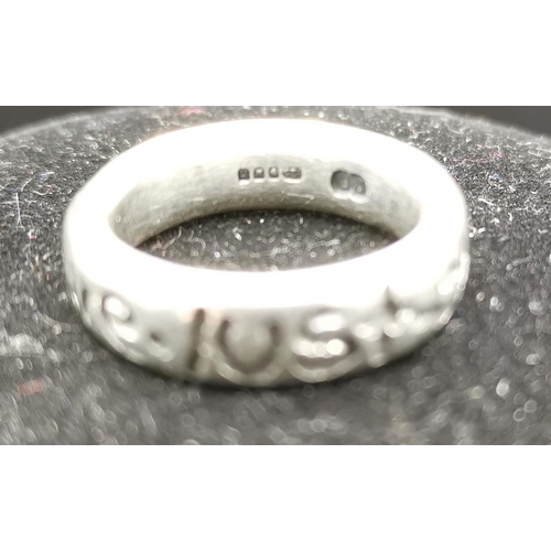 574 - PRESENTED AS A SOLID SILVER (Scottish Hallmarked) DESIGNER CHOCOLATE/LUST/PLEASURE BAND RING (Size J... 