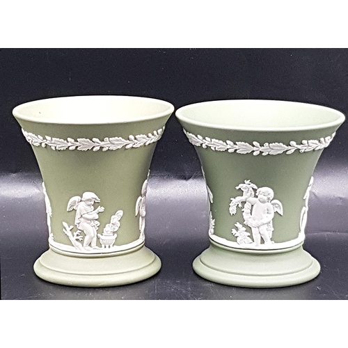 582 - WEDGWOOD GREEN JASPER WARE VASES (2)