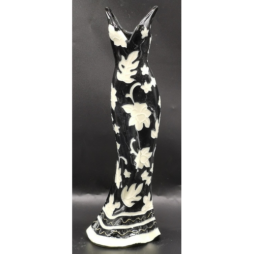 89 - OLD TUPTON WARE TUBELINED Large 30cm BLACK/WHITE BODICE VASE (Manufacturing No E025-12-BC-T285)