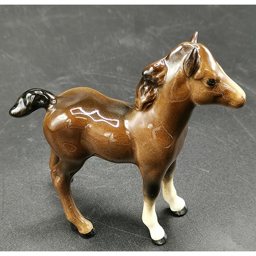 98 - ROYAL DOULTON MODEL OF A FOAL (Brown Gloss Colourway)