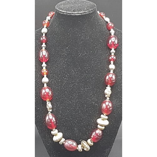 425A - RED GLASS BEAD 54cm NECKLACE  (Old)