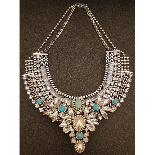 570A - PEARL & WHITE STONE SET FASHION NECKLACE