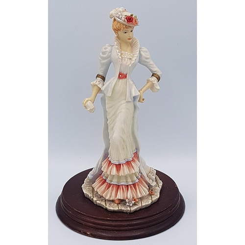 152 - LEONARDO LADY FIGURINE On PLYNTH