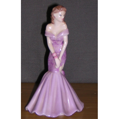 836 - COALPORT 12.1cm FIGURINE 