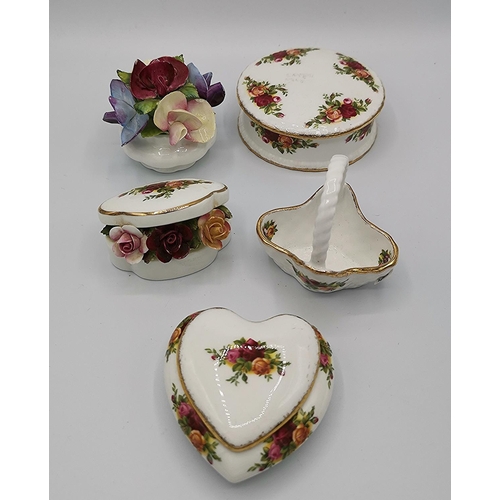 91 - ROYAL ALBERT CHINA ITEMS (5) IN THE OLD COUNTRY ROSES DESIGN