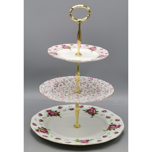 959 - ROYAL ALBERT CHINA THREE TIER CAKE STAND IN THE NEW COUNTRY ROSES DESIGN (Original Box)