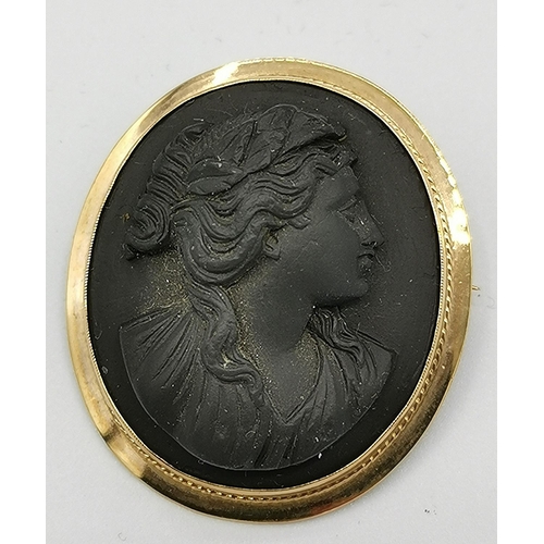 976 - PRESENTED AS A 9ct GOLD (Hallmarked) SET CAMEO (Weight 10.74 Grams)