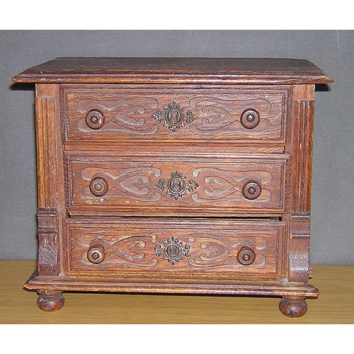 1116 - WOODEN VICTORIAN/EDWARDIAN Miniature CHEST OF DRAWERS