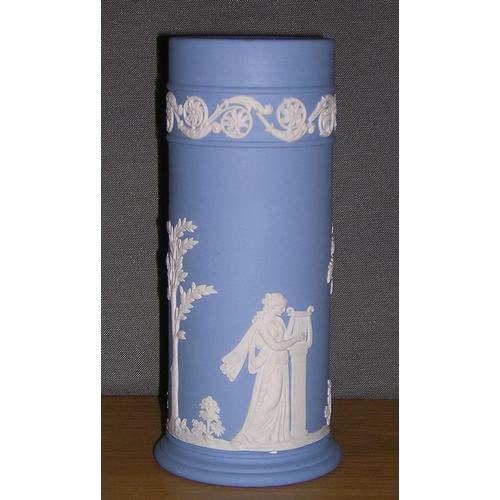 1123 - WEDGWOOD BLUE JASPER WARE SPILL VASE