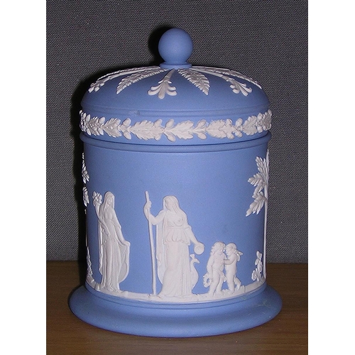 1124 - WEDGWOOD BLUE JASPER WARE LIDDED POT